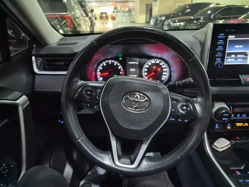 Toyota Rav4 5Th Generation 2.5 2Wd, снимка 8 - Автомобили и джипове - 54938168
