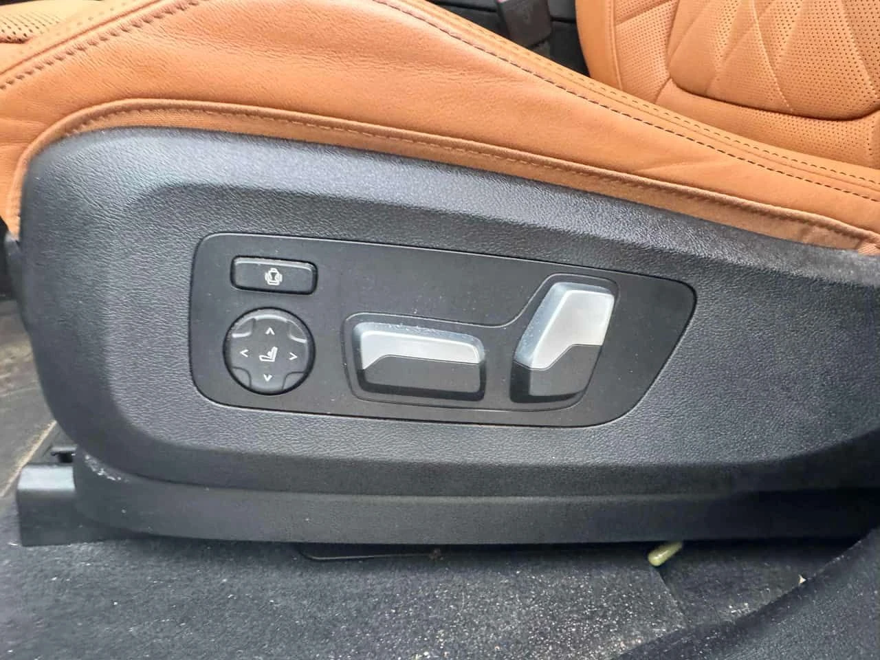 BMW X5 * XDRIVE40I * FULL LOADED * ОТ ПРЕДСТАВИТЕЛСТВО, снимка 12 - Автомобили и джипове - 53715606