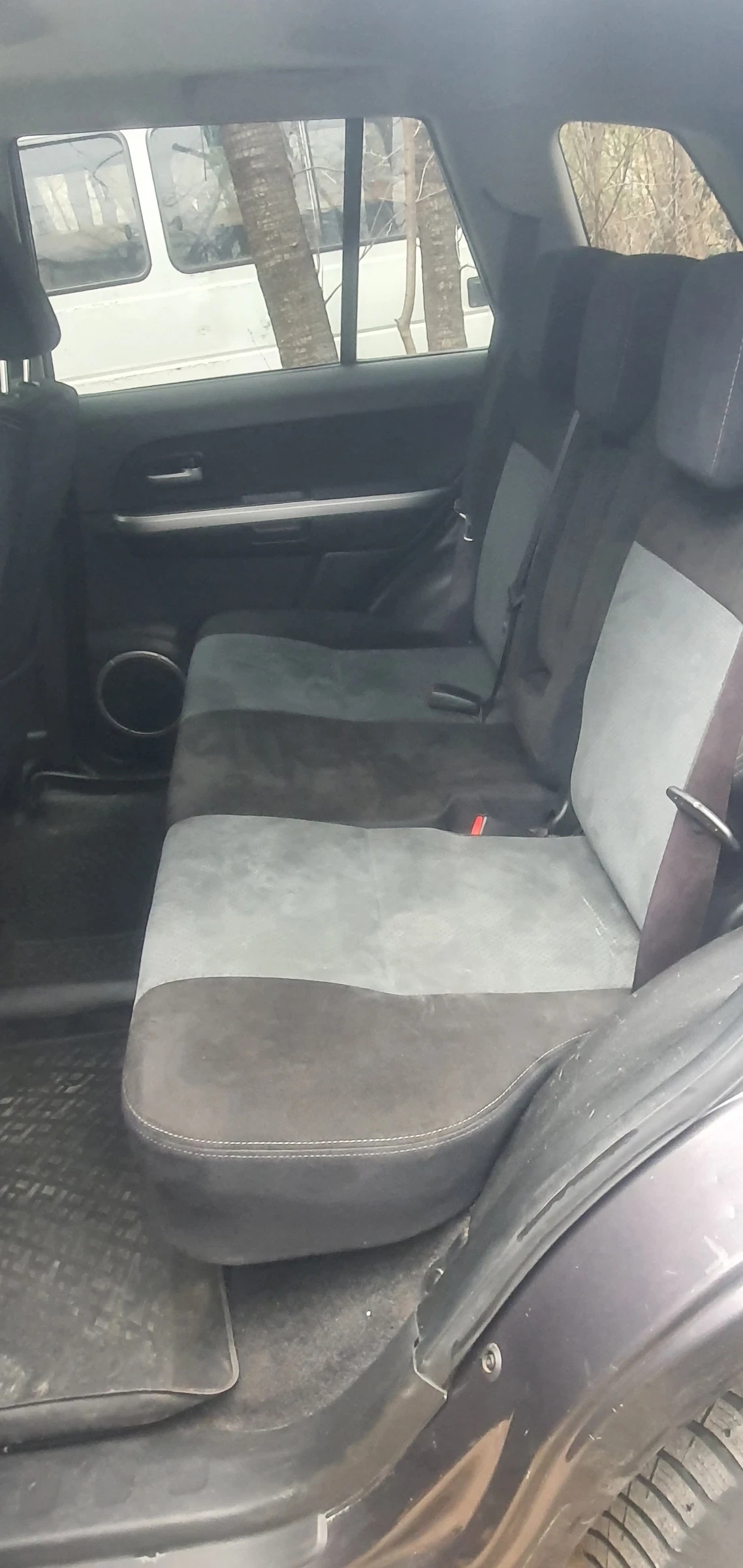 Suzuki Grand vitara * 2.4* Ръчка* 4x4* , снимка 10 - Автомобили и джипове - 53966039