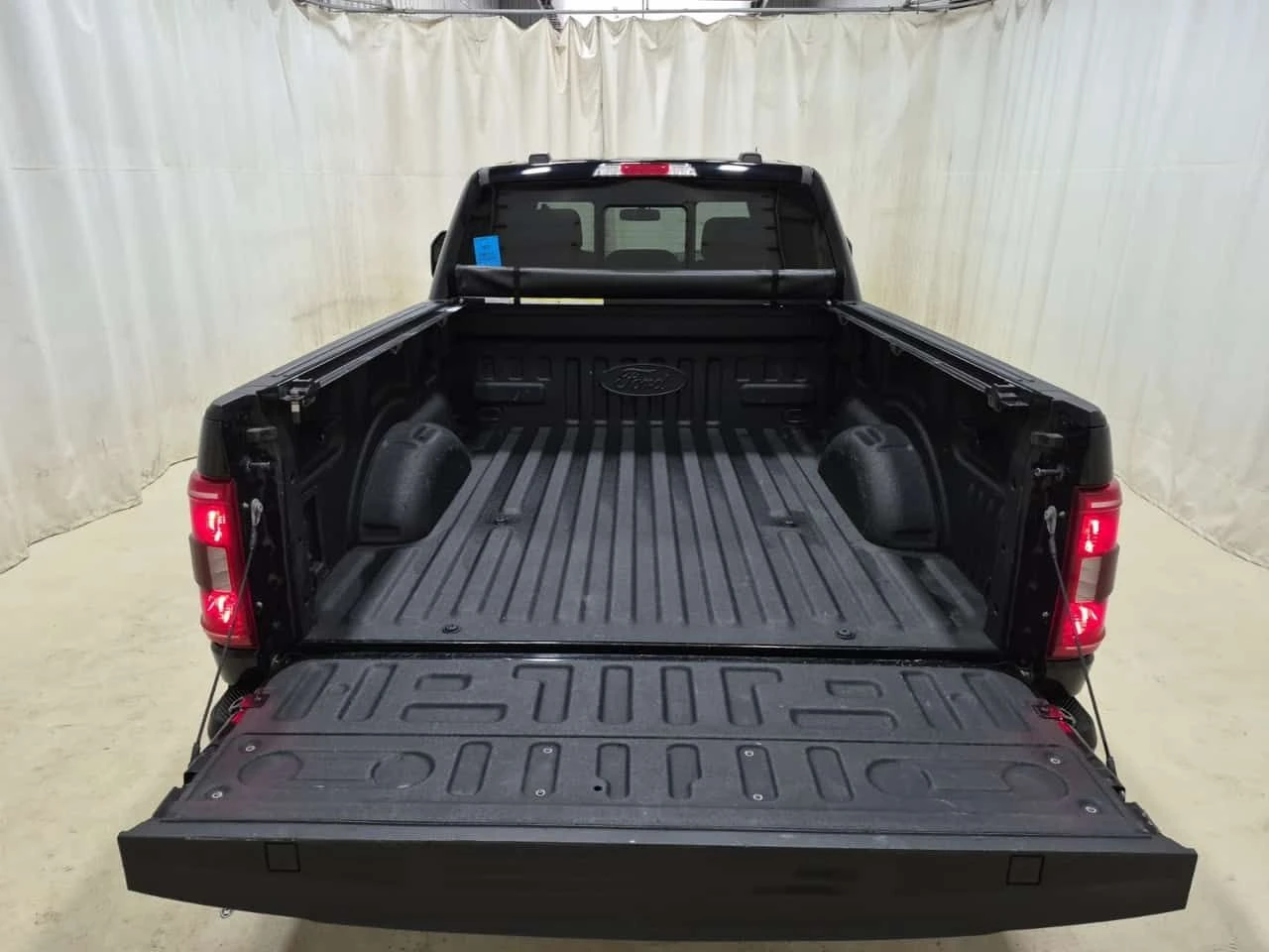 Ford F150 ПАНОРАМА| 360 КАМЕРИ| CARFAX| , снимка 14 - Автомобили и джипове - 54627382