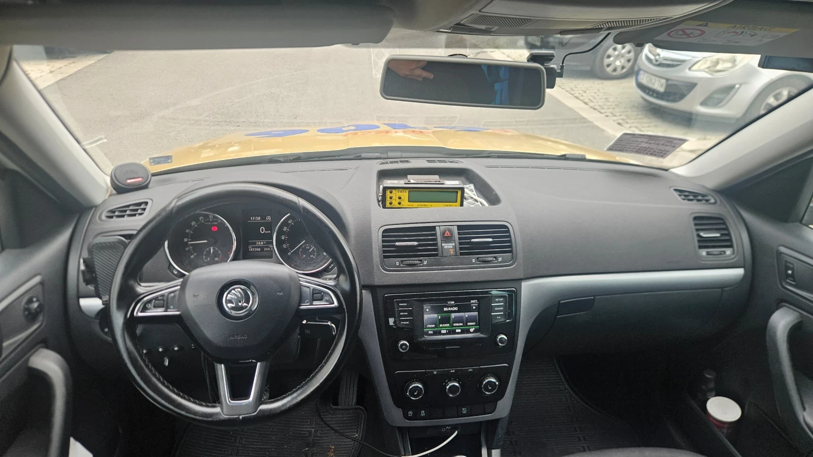 Skoda Yeti, снимка 6 - Автомобили и джипове - 54729046