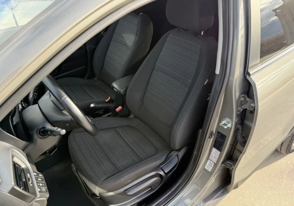 Kia Stonic, снимка 7 - Автомобили и джипове - 55505285