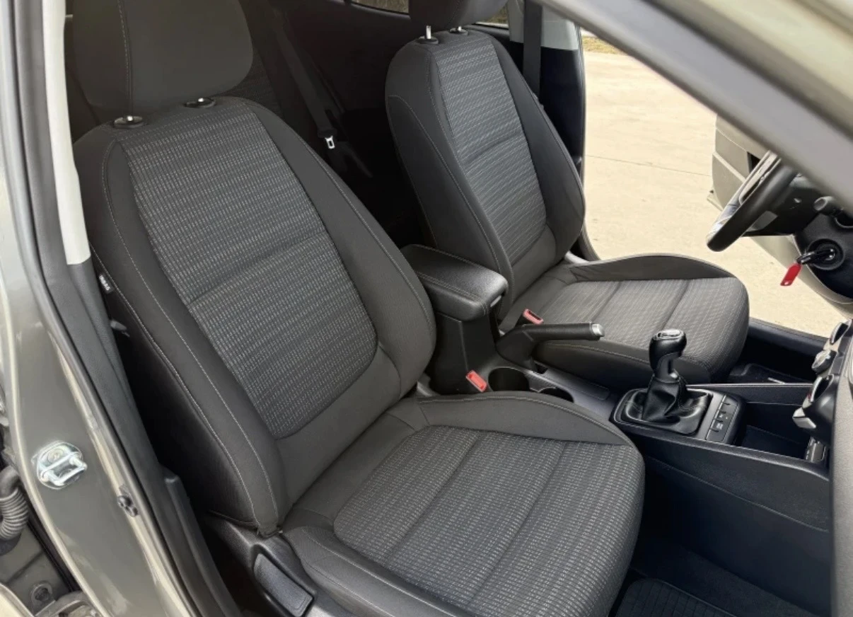 Kia Stonic, снимка 12 - Автомобили и джипове - 55505285