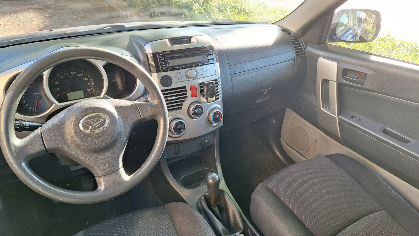 Daihatsu Terios 1.5  105кс.4х4 Клима, снимка 16 - Автомобили и джипове - 55600350