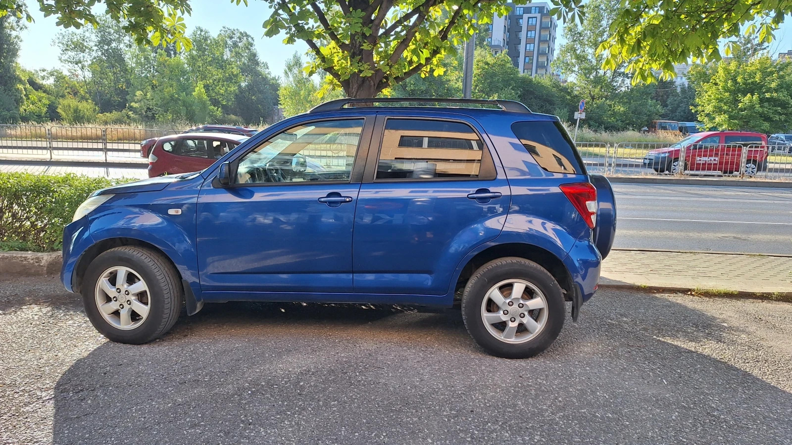 Daihatsu Terios 1.5  105кс.4х4 Клима, снимка 15 - Автомобили и джипове - 55600350