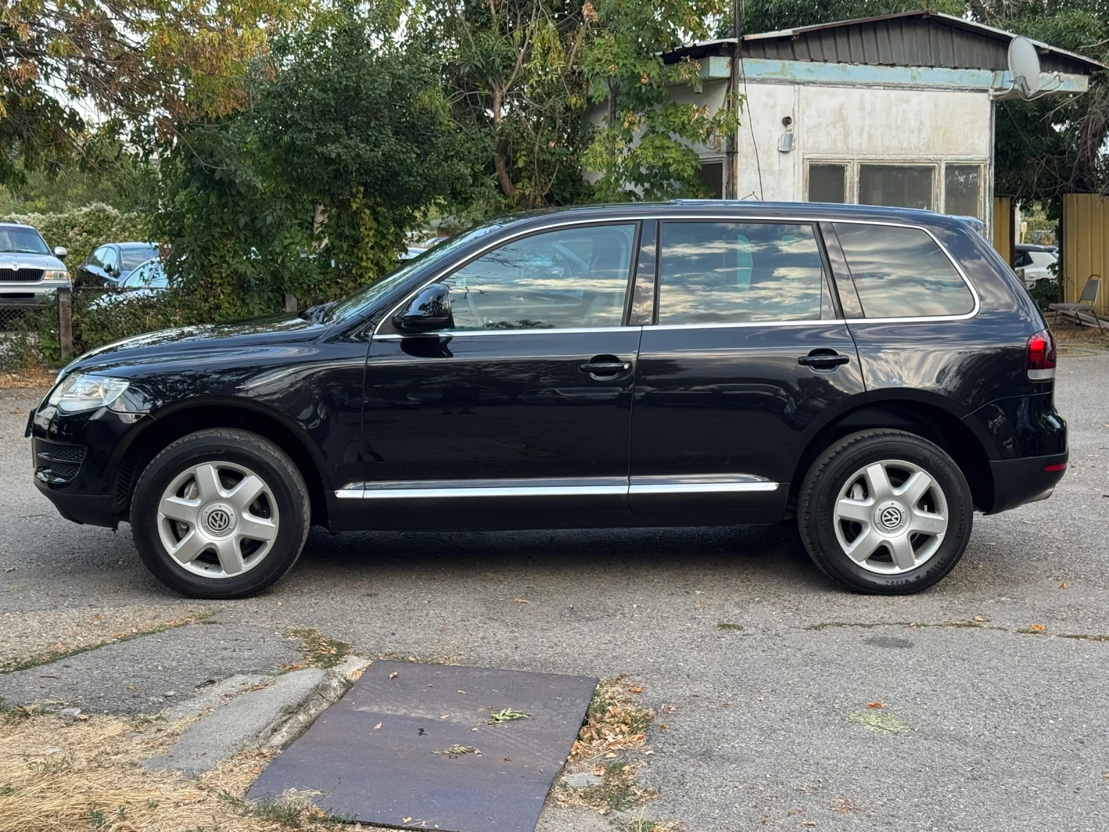 VW Touareg Нов Джип! 3.0TDI !!, снимка 8 - Автомобили и джипове - 55932306