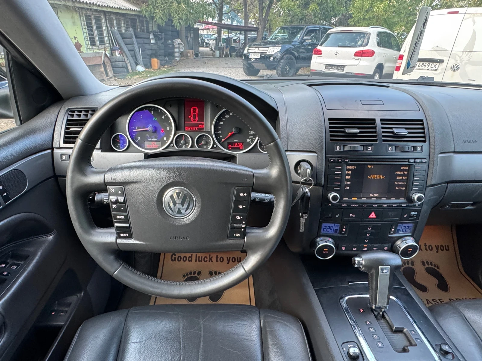 VW Touareg Нов Джип! 3.0TDI !!, снимка 10 - Автомобили и джипове - 55932306