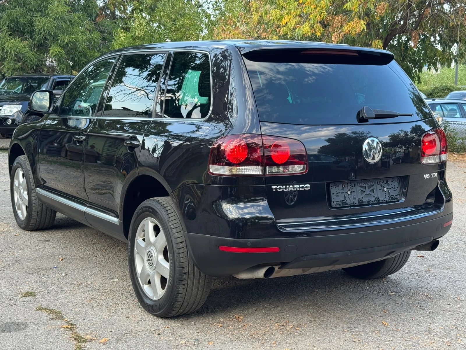VW Touareg Нов Джип! 3.0TDI !!, снимка 4 - Автомобили и джипове - 55932306