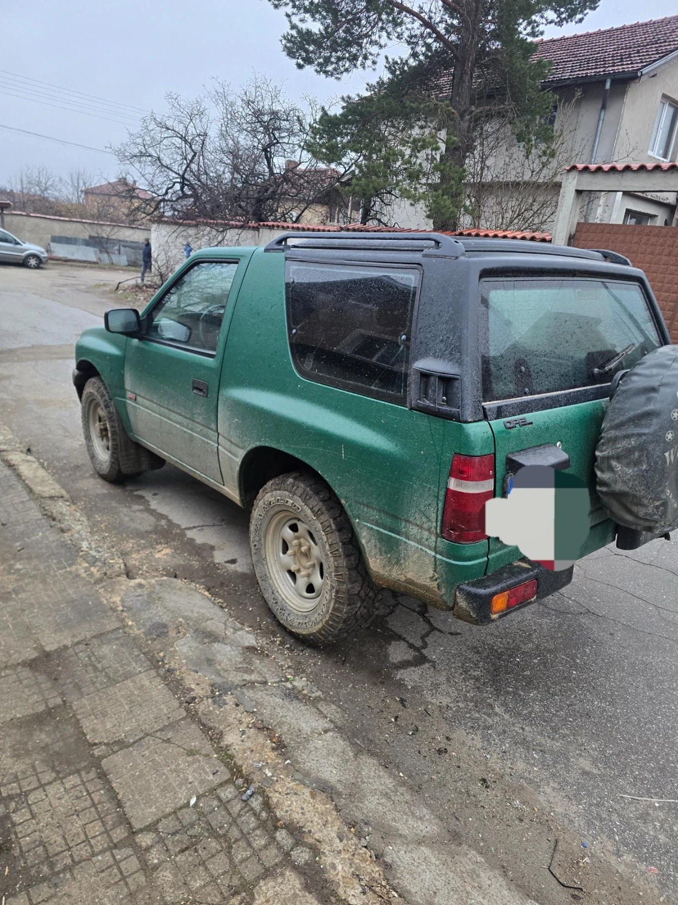 Opel Frontera 2.0i, снимка 5 - Автомобили и джипове - 55940578
