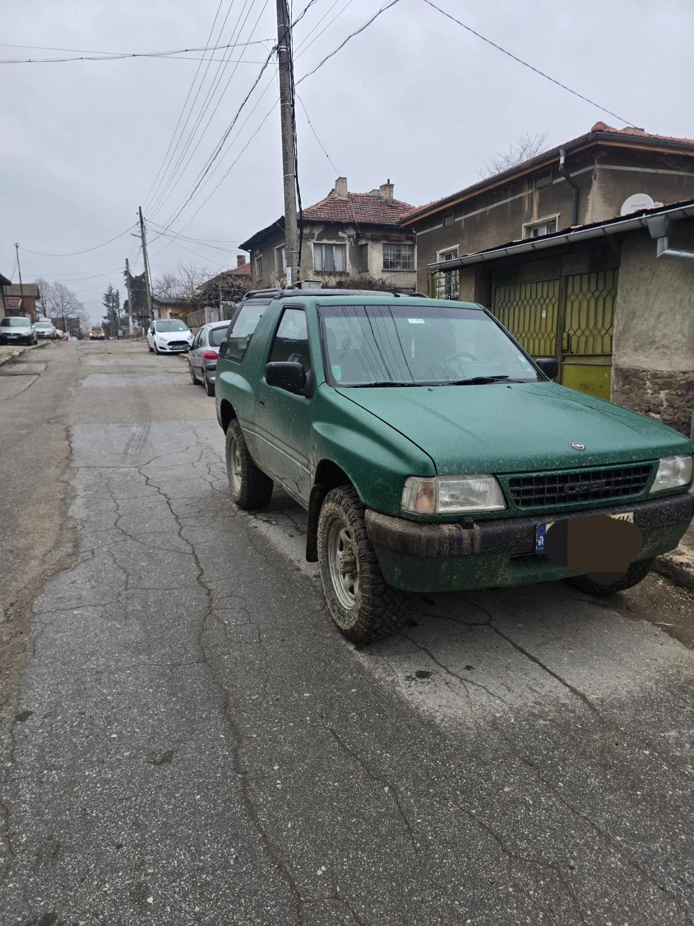 Opel Frontera 2.0i, снимка 2 - Автомобили и джипове - 55940578