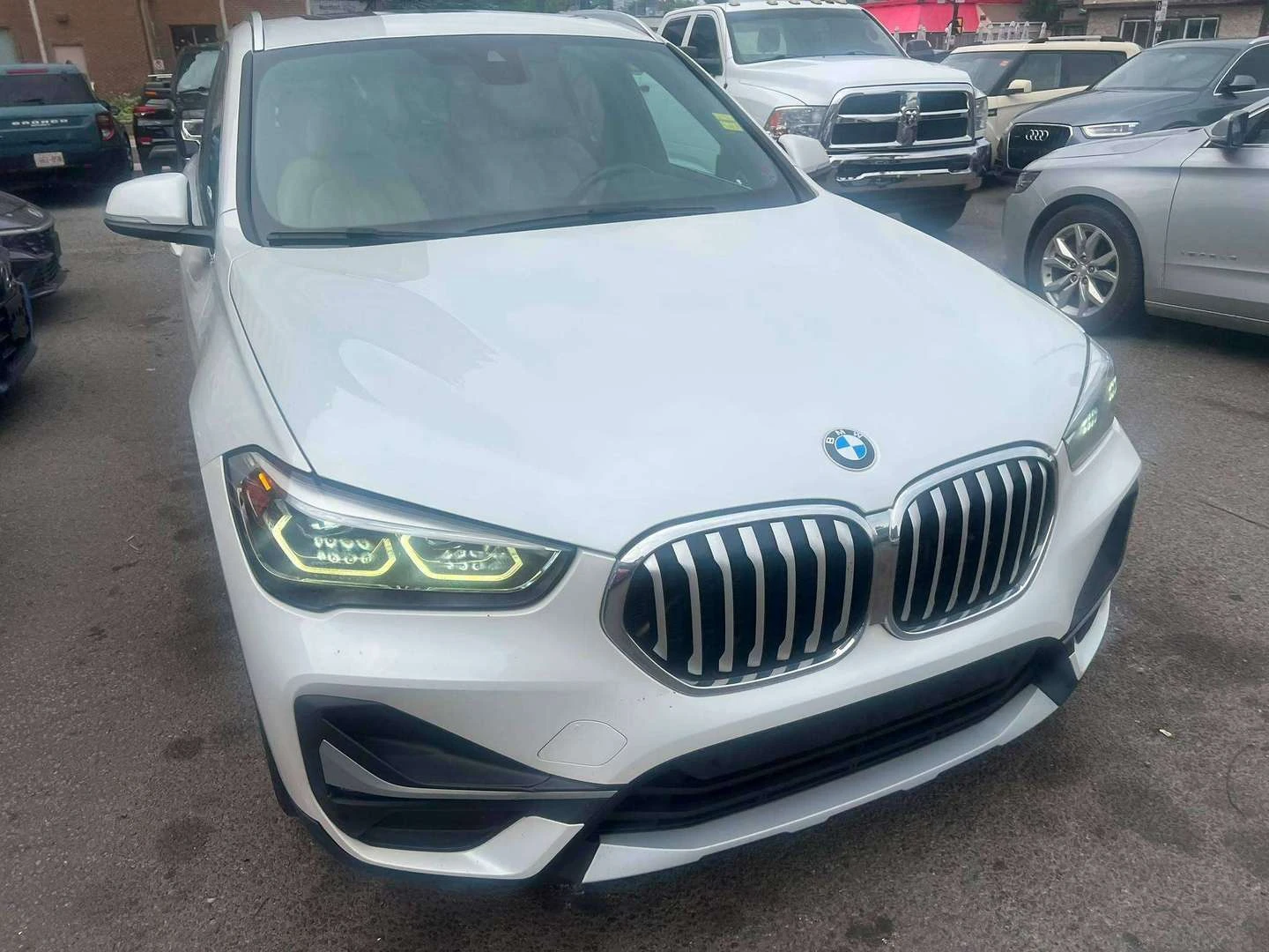 BMW X1, снимка 3 - Автомобили и джипове - 56020572