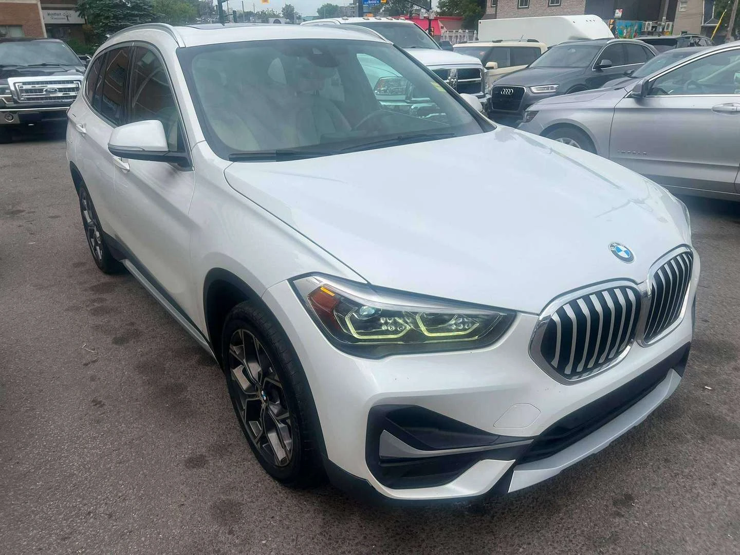 BMW X1, снимка 10 - Автомобили и джипове - 56020572