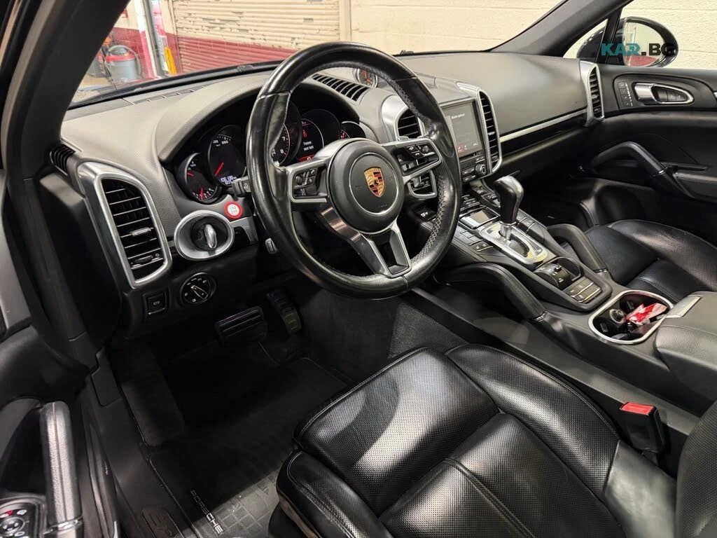 Porsche Cayenne Sport-Chrono * Пано * Bose * АвтоКредит(ЦЕНА ДО БГ, снимка 13 - Автомобили и джипове - 56135060