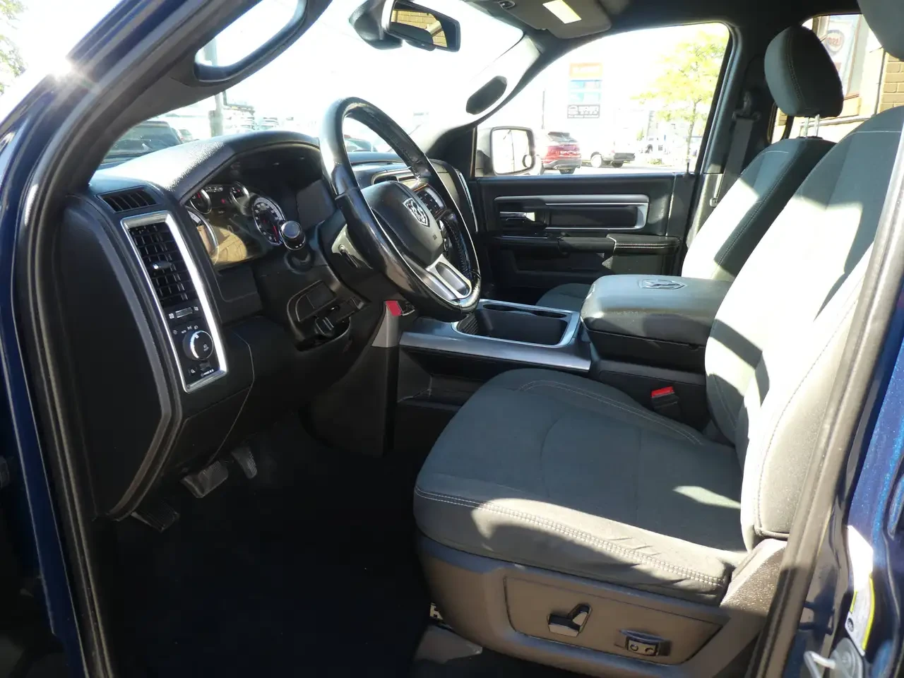 Dodge RAM 1500 * 2022* RAM* 1500* WARLOCK* , снимка 13 - Автомобили и джипове - 56225929