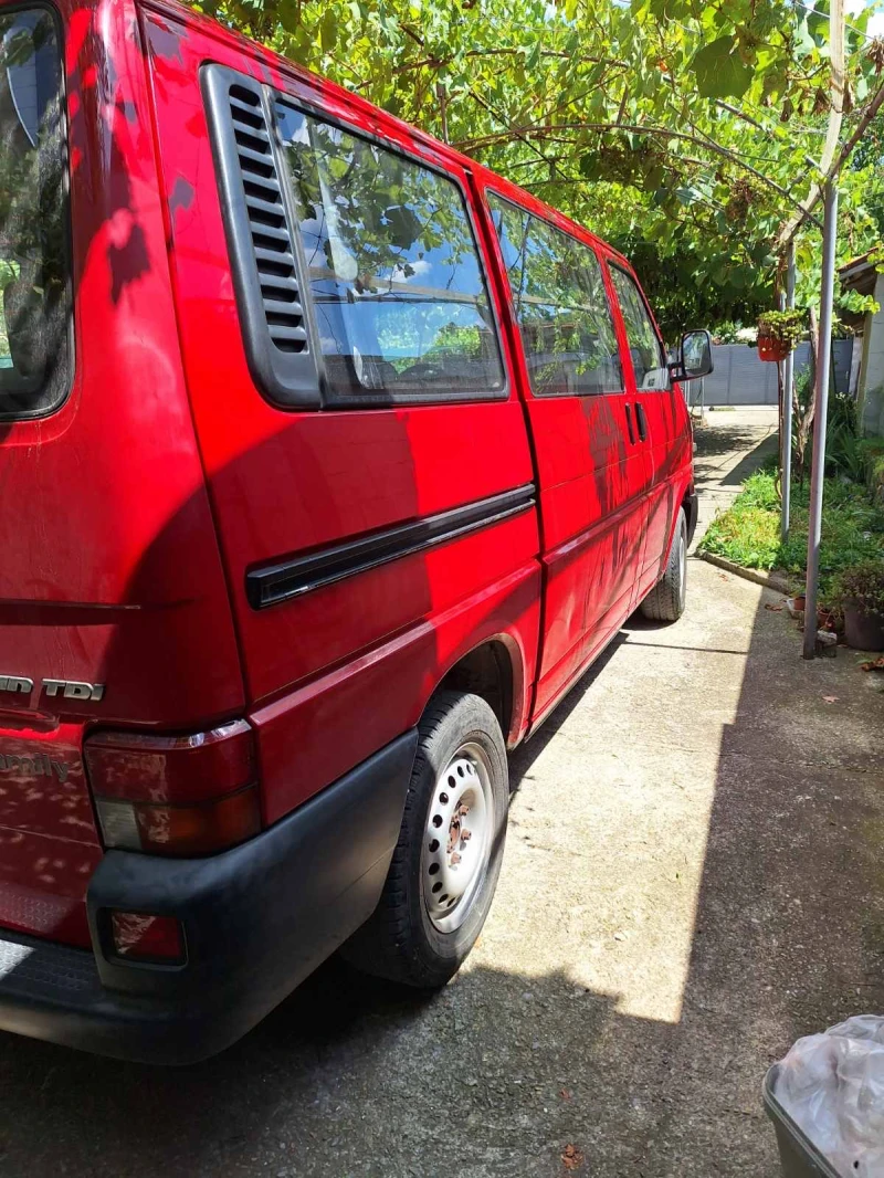 VW T4 2.5 TDI, снимка 3 - Бусове и автобуси - 49610573