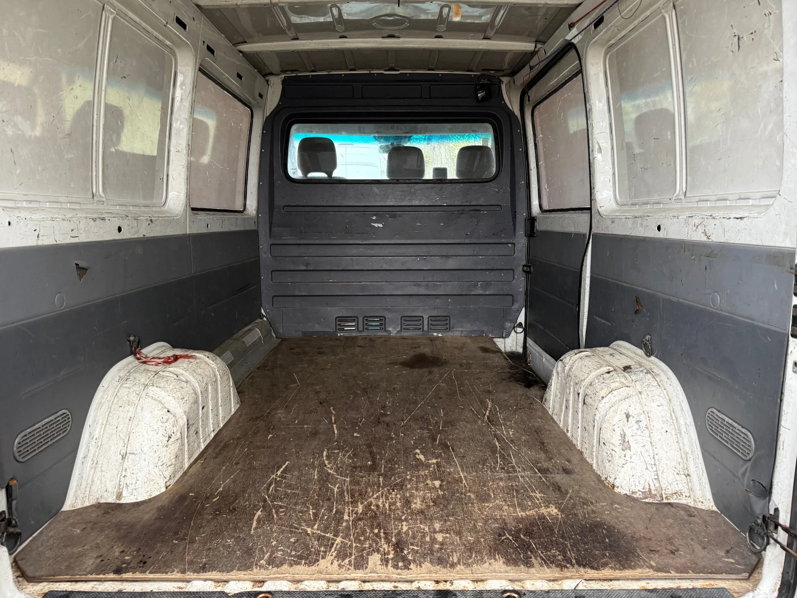 Mercedes-Benz Sprinter 211 CDI - изображение 10