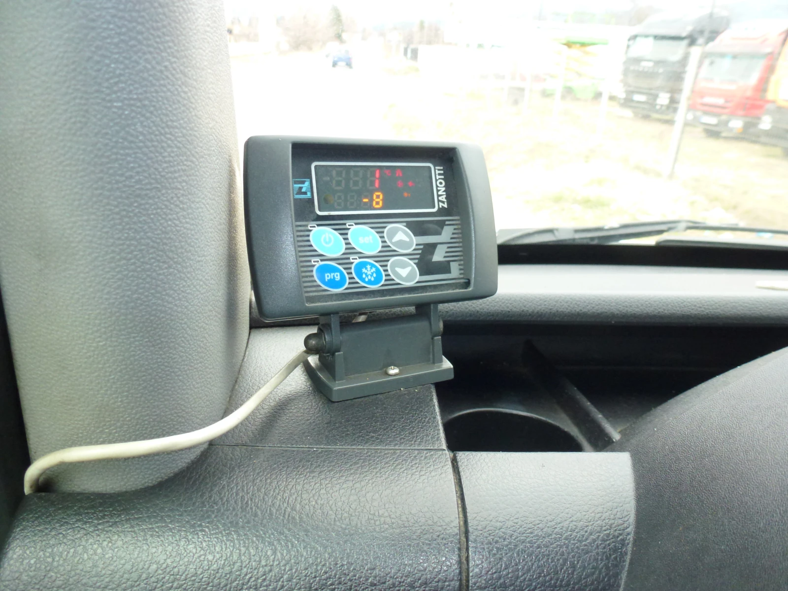 Mercedes-Benz Sprinter 419 V6 B-категория, снимка 7 - Бусове и автобуси - 53898588