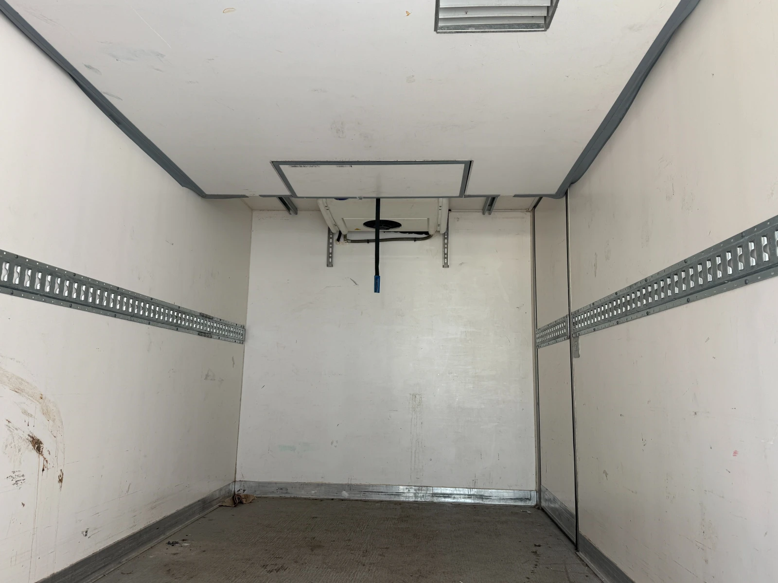 VW Crafter 50 SC Chassis L TDI задно, снимка 8 - Бусове и автобуси - 55362894