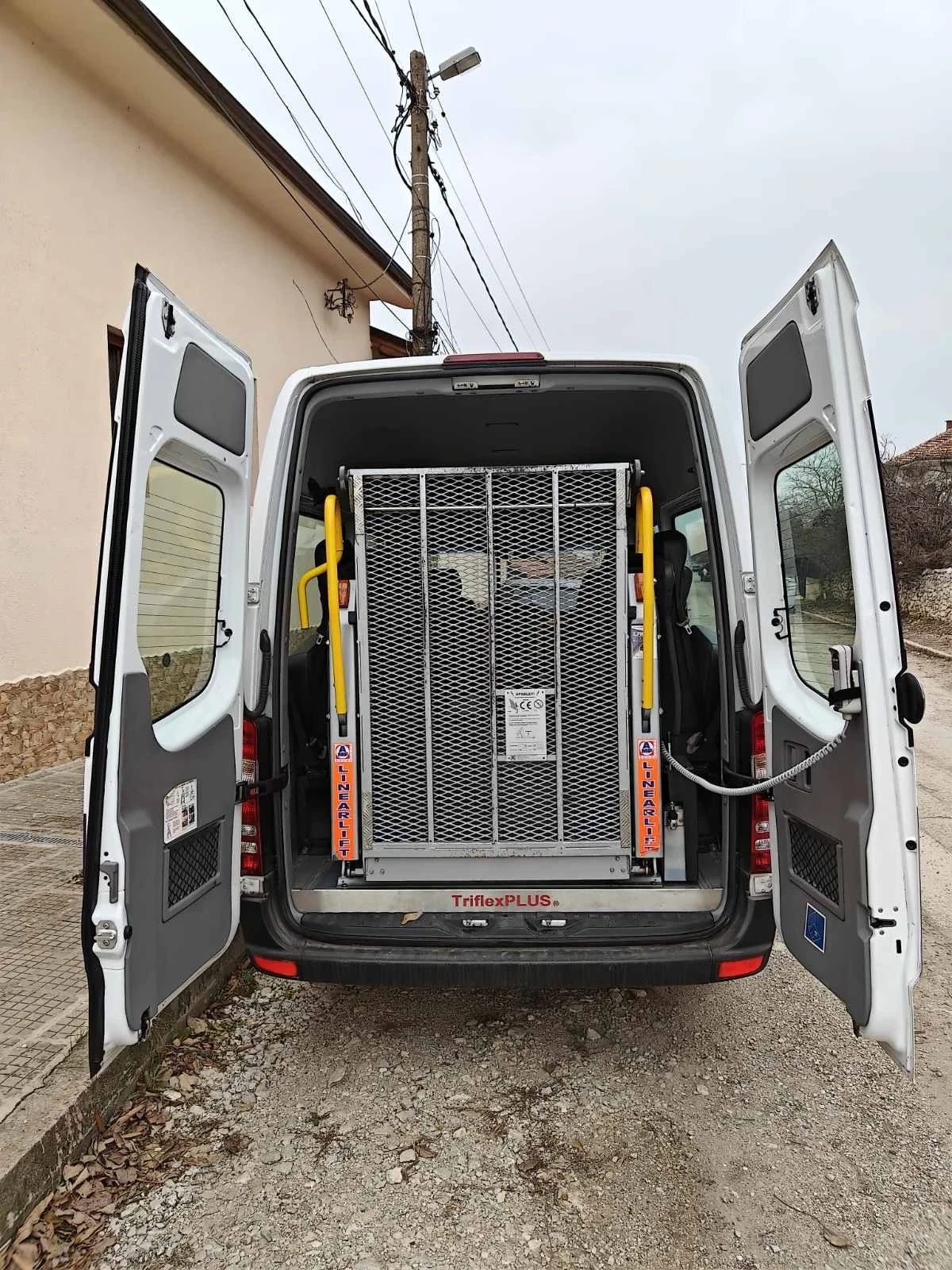 Mercedes-Benz Sprinter 313 CDI Blue Efficiency , снимка 4 - Бусове и автобуси - 55912639