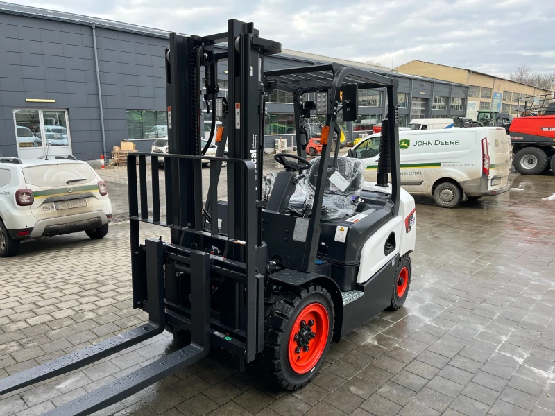 Мотокар Bobcat D35NXP, снимка 3 - Индустриална техника - 53173809