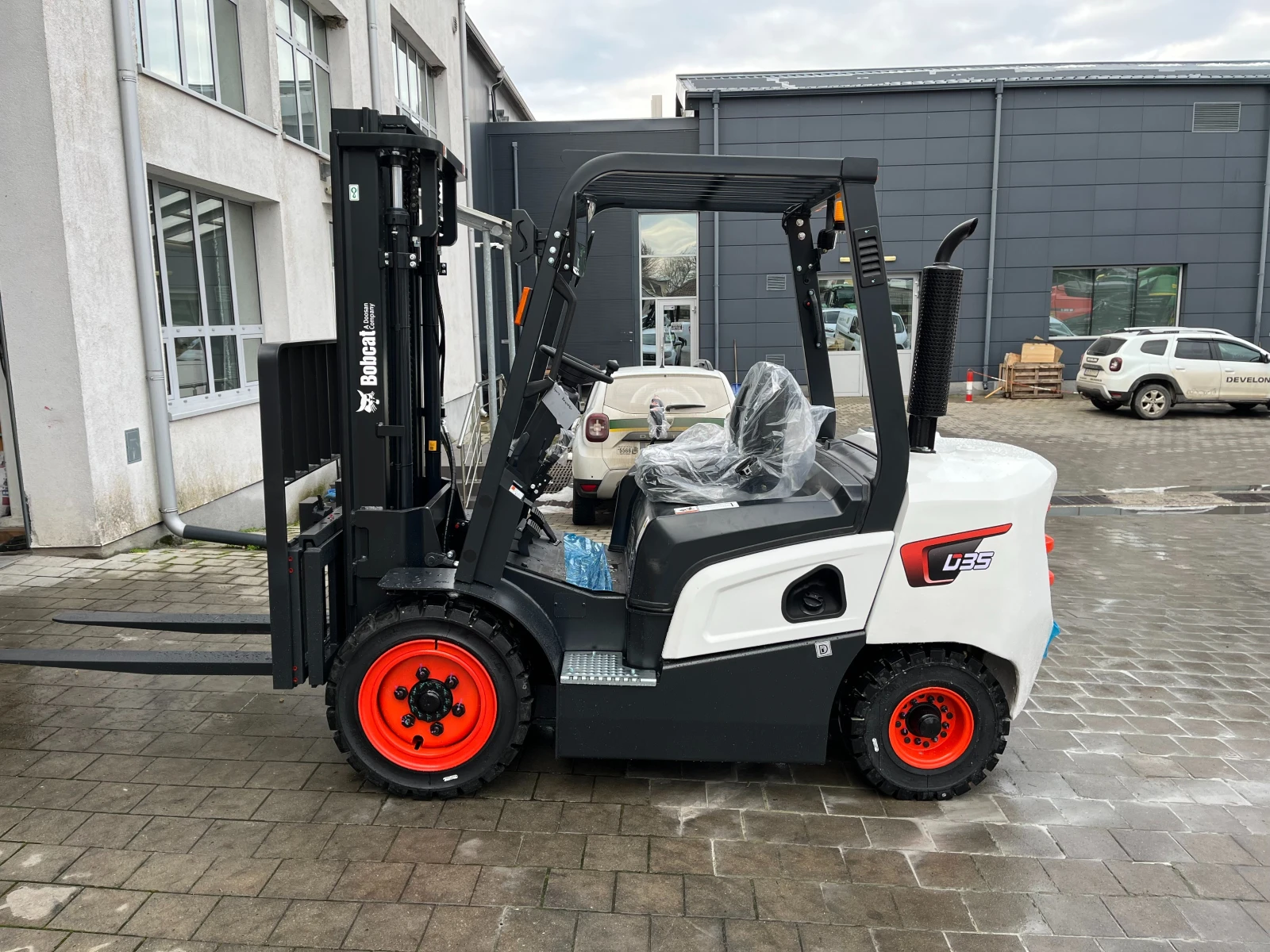������� Bobcat D35NXP | Mobile.bg � ����������� 4