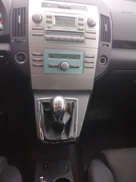 Toyota Corolla verso 2.2 D4D 136к.с., снимка 9