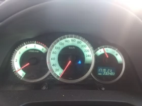 Toyota Corolla verso 2.2 D4D 136к.с., снимка 7