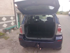 Toyota Corolla verso 2.2 D4D 136к.с., снимка 8