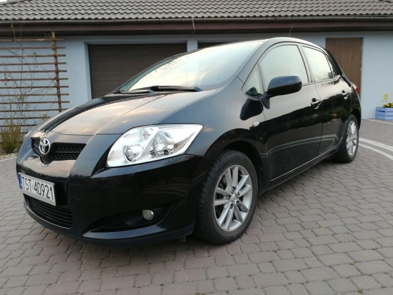 Toyota Auris 2.2D, снимка 1 - Автомобили и джипове - 41990146