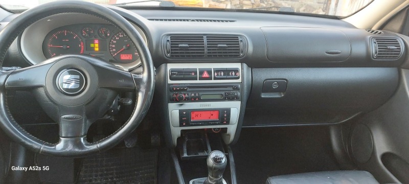 Seat Leon, снимка 10 - Автомобили и джипове - 44523440