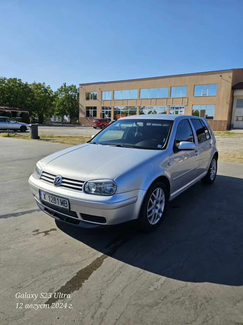 VW Golf, снимка 1 - Автомобили и джипове - 47243100