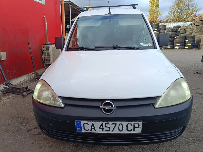 Opel Combo, снимка 1 - Автомобили и джипове - 48235134