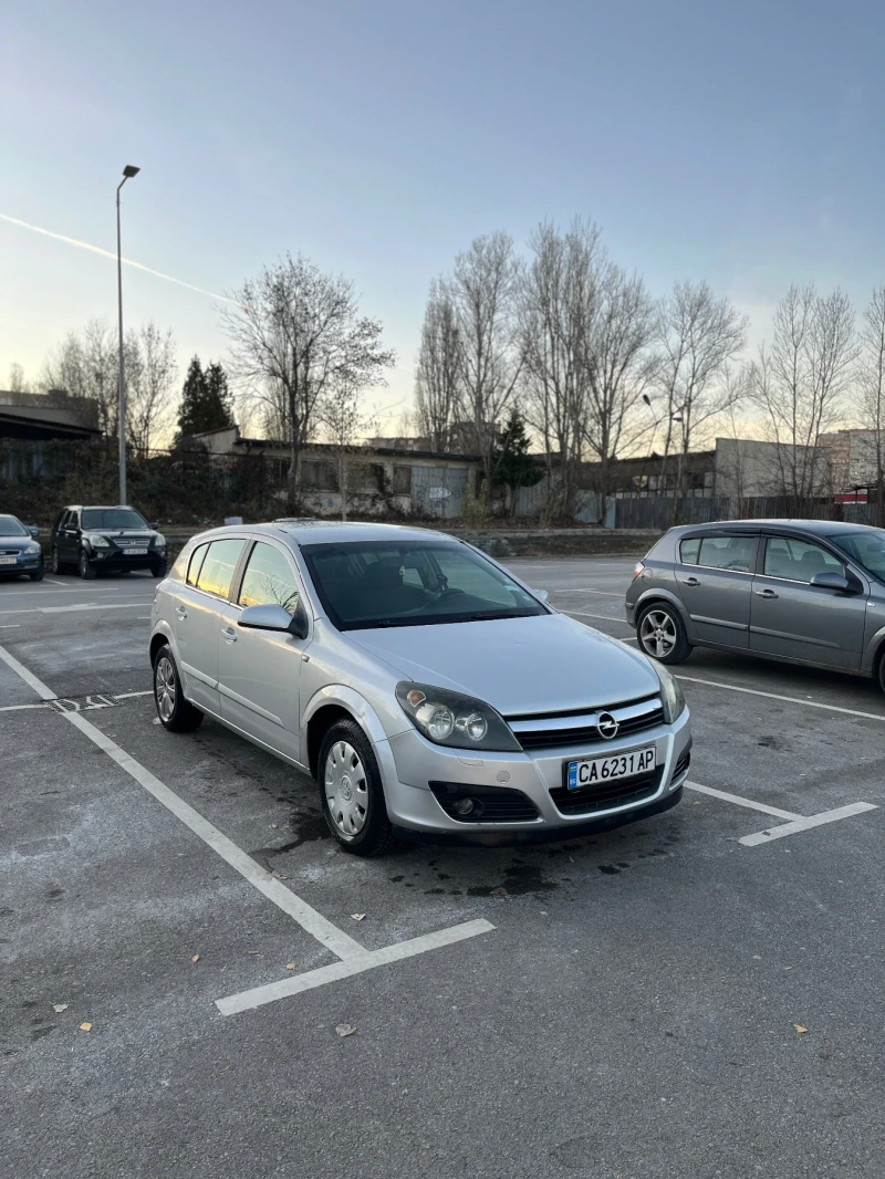 Opel Astra С навигация и камера, снимка 4 - Автомобили и джипове - 48273381