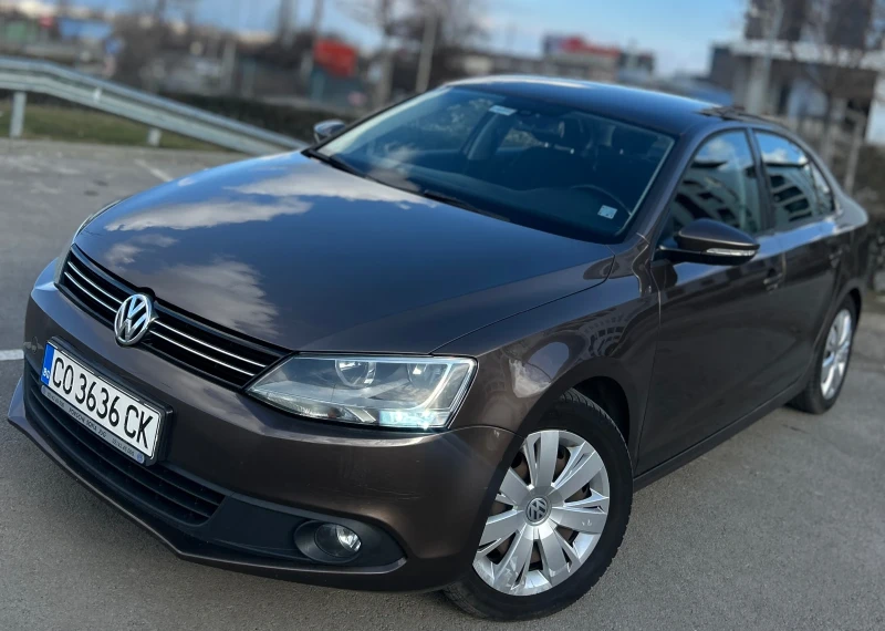 VW Jetta, снимка 2 - Автомобили и джипове - 48977952