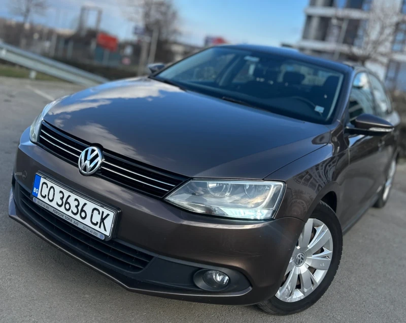 VW Jetta, снимка 4 - Автомобили и джипове - 48977952