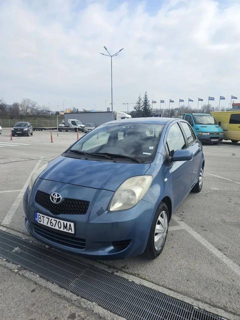 Toyota Yaris 1.3 VVT-I, снимка 1 - Автомобили и джипове - 49441860