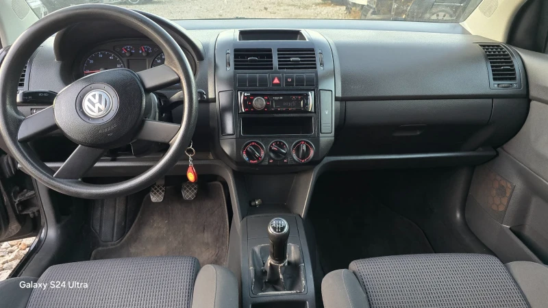 VW Polo 1.4i климатик, снимка 6 - Автомобили и джипове - 52278863