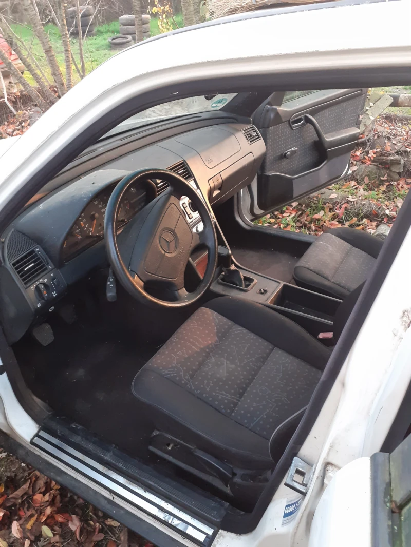 Mercedes-Benz C 180 W 202, снимка 6 - Автомобили и джипове - 52543946