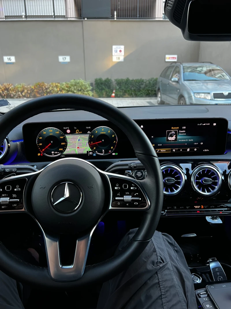 Mercedes-Benz 200 2024 ГАРАНЦИОНЕН MULTIBEAM* AMBIENT* DISTR* LANE* , снимка 7 - Автомобили и джипове - 52643259