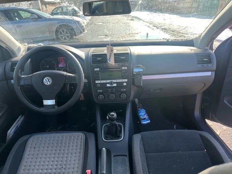 VW Jetta 1.9 TDI 105, снимка 3 - Автомобили и джипове - 52913344