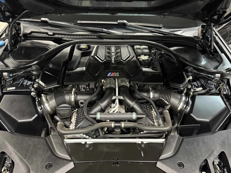 BMW M5 * Sedan * CARFAX * БЕЗ ПЪРВОНАЧАЛНА ВНОСКА, снимка 12 - Автомобили и джипове - 53076099