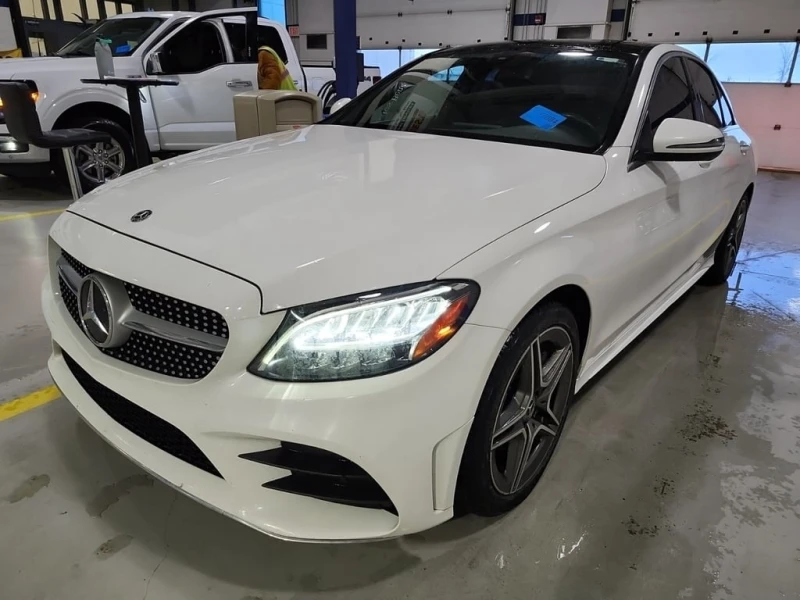 Mercedes-Benz C 300 / AMG PKG / BLIND SPOT / PAMETI / CARFAX