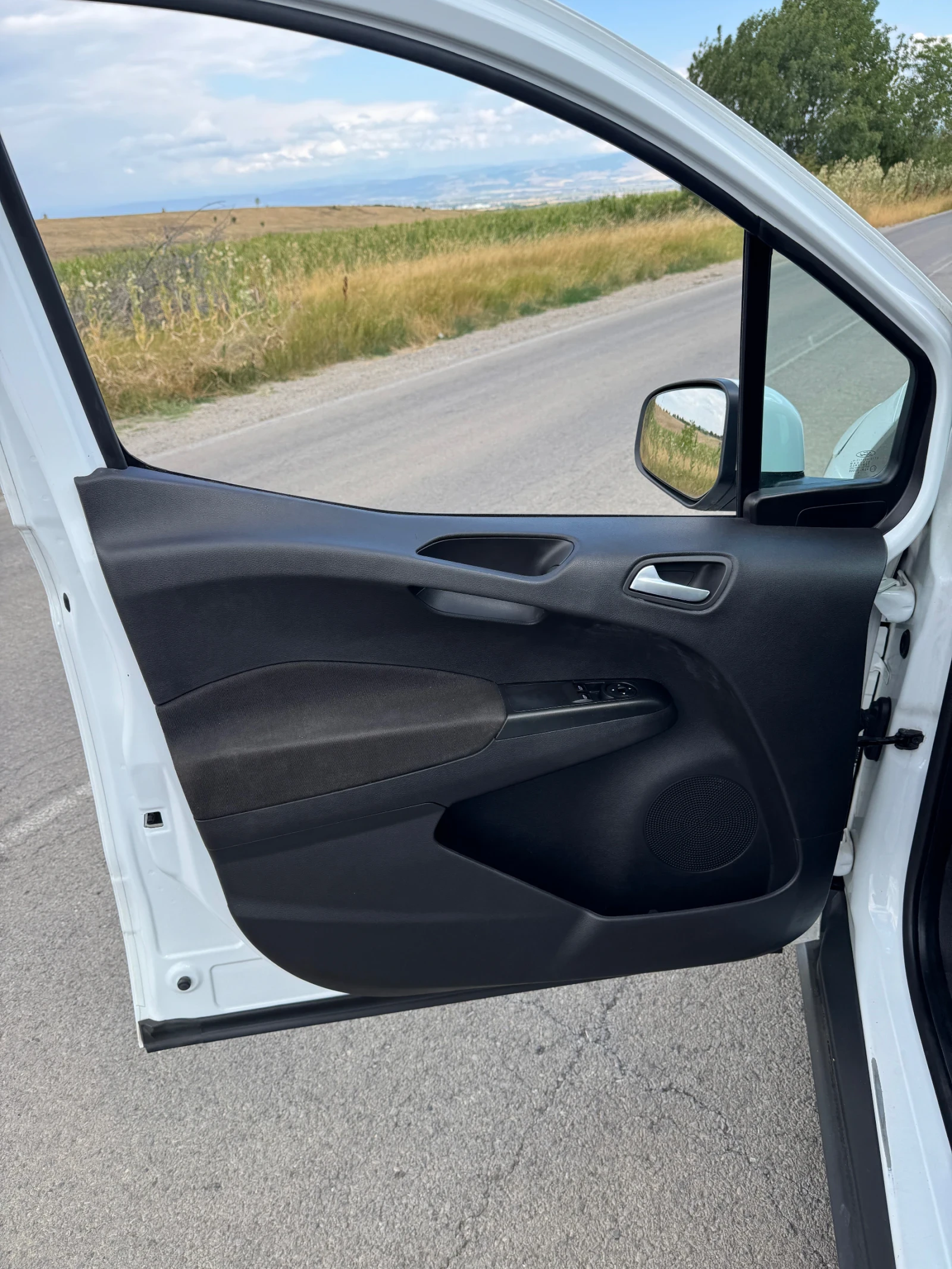 Ford Courier Нов внос, Swiss 115 000km  - изображение 6