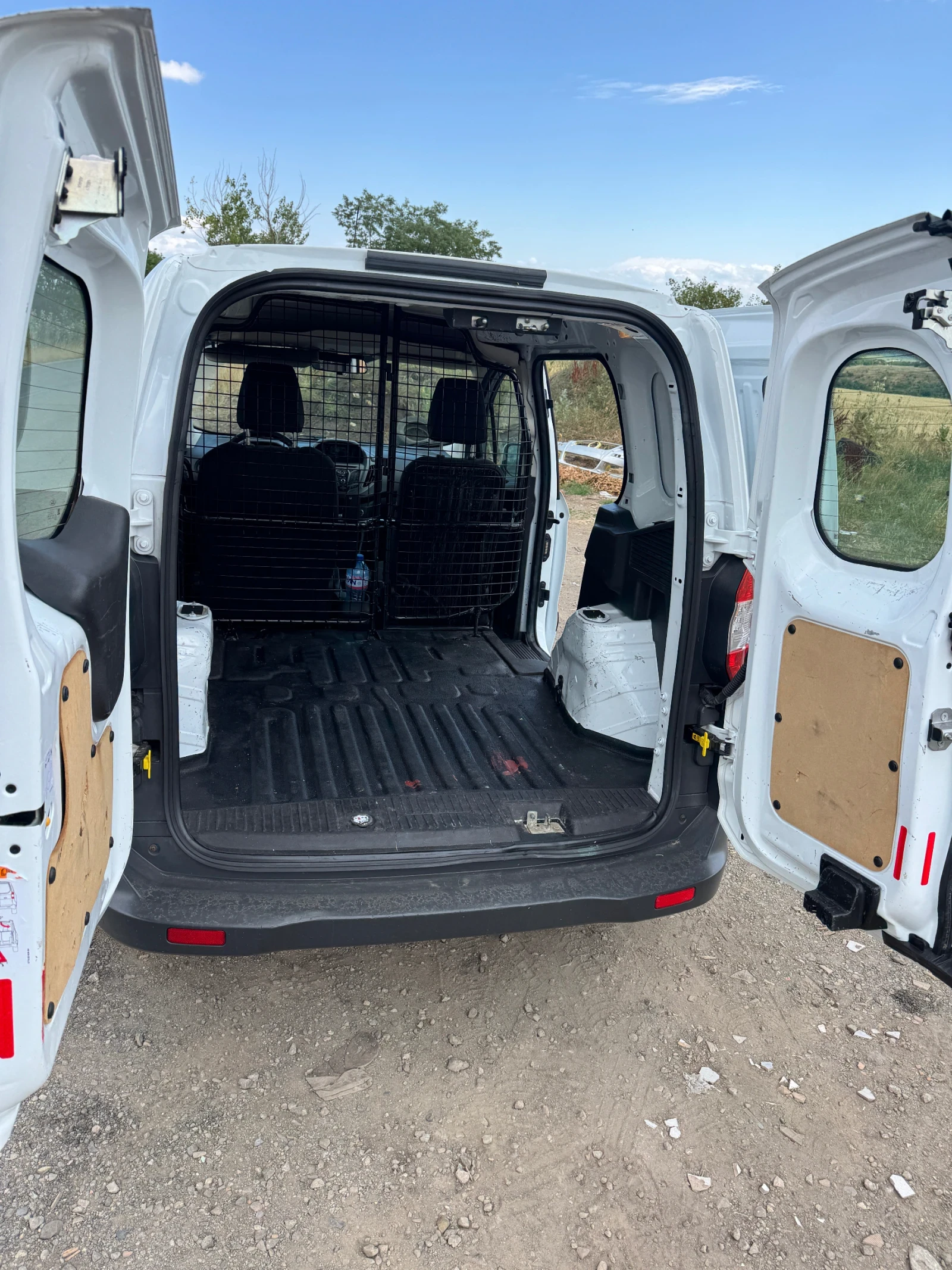 Ford Courier Нов внос, Swiss 115 000km  - изображение 10
