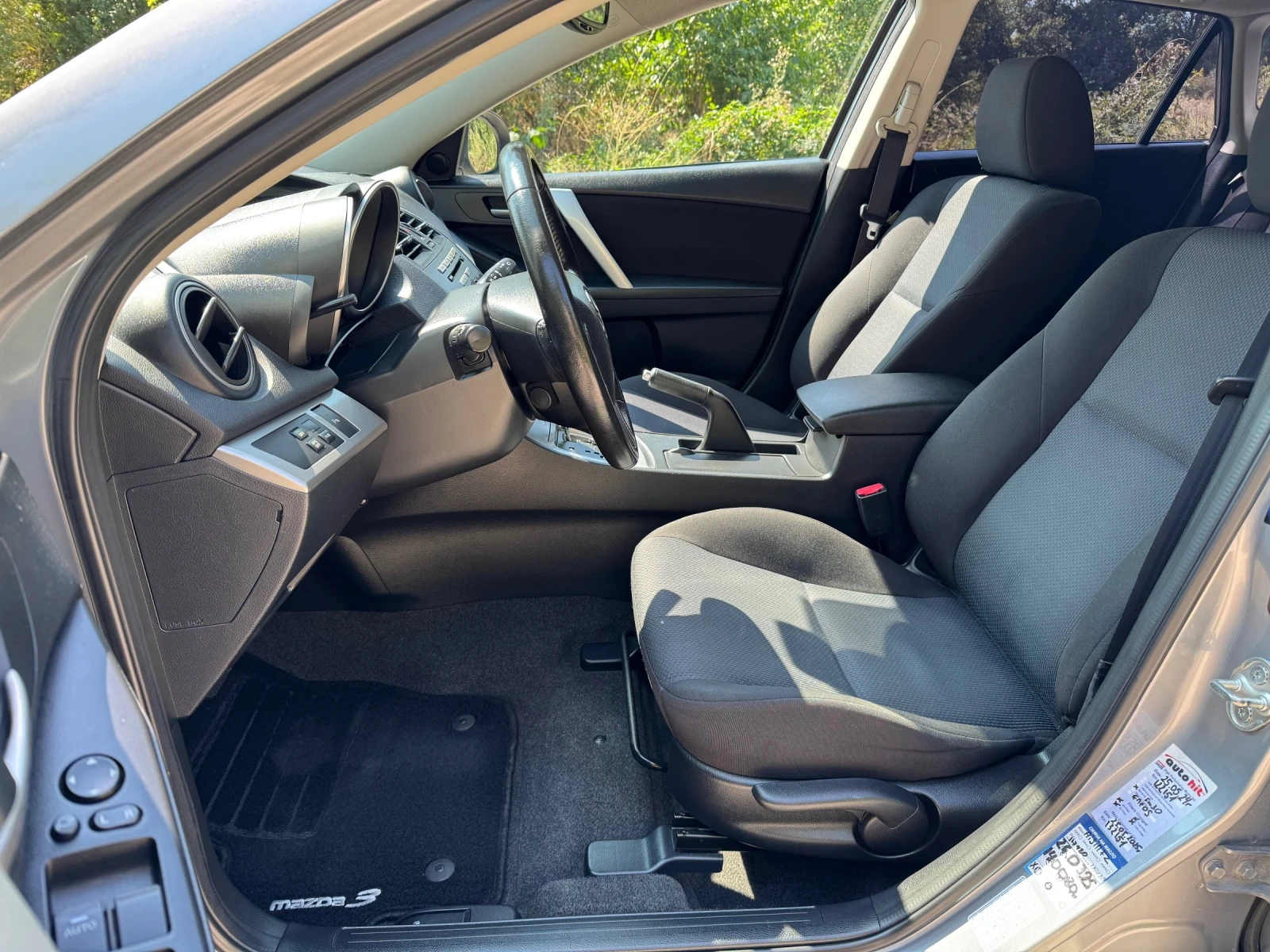 Mazda 3 2.0i 150кс Авто Газ.инж.Нави.148х.км.КейлесGO.Нова - изображение 7