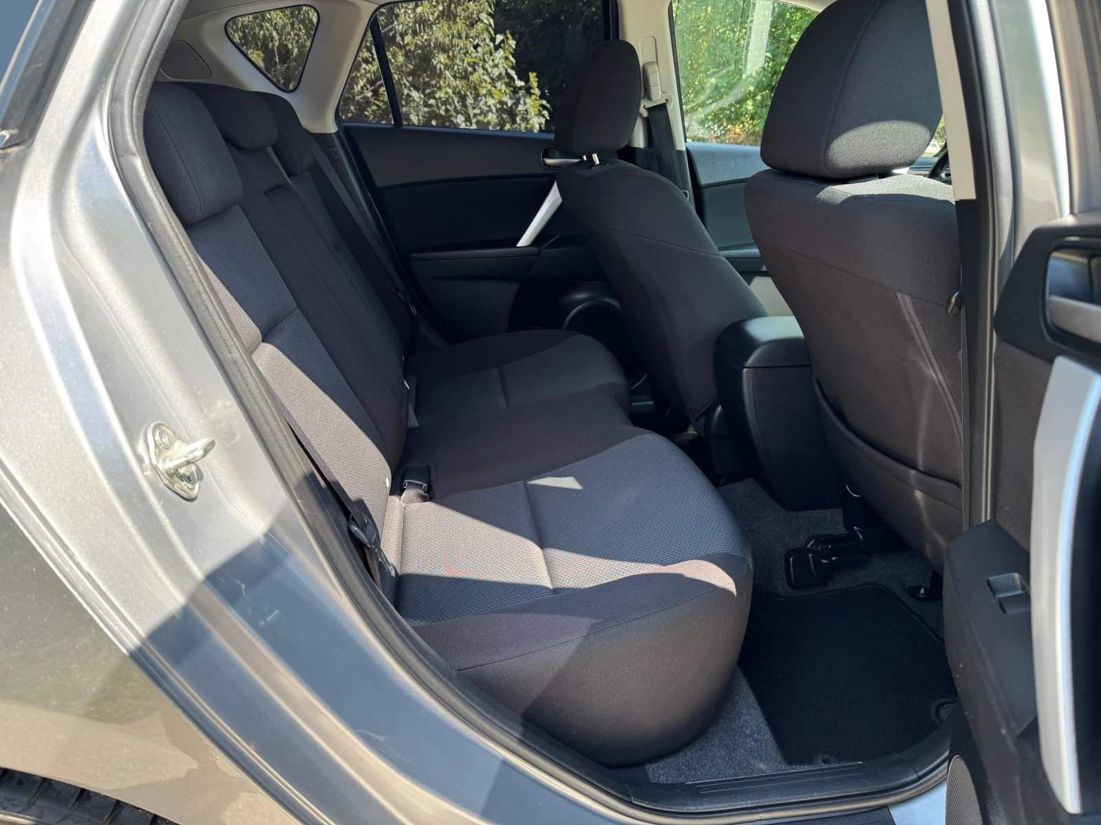 Mazda 3 2.0i 150кс Авто Газ.инж.Нави.148х.км.КейлесGO.Нова - изображение 9