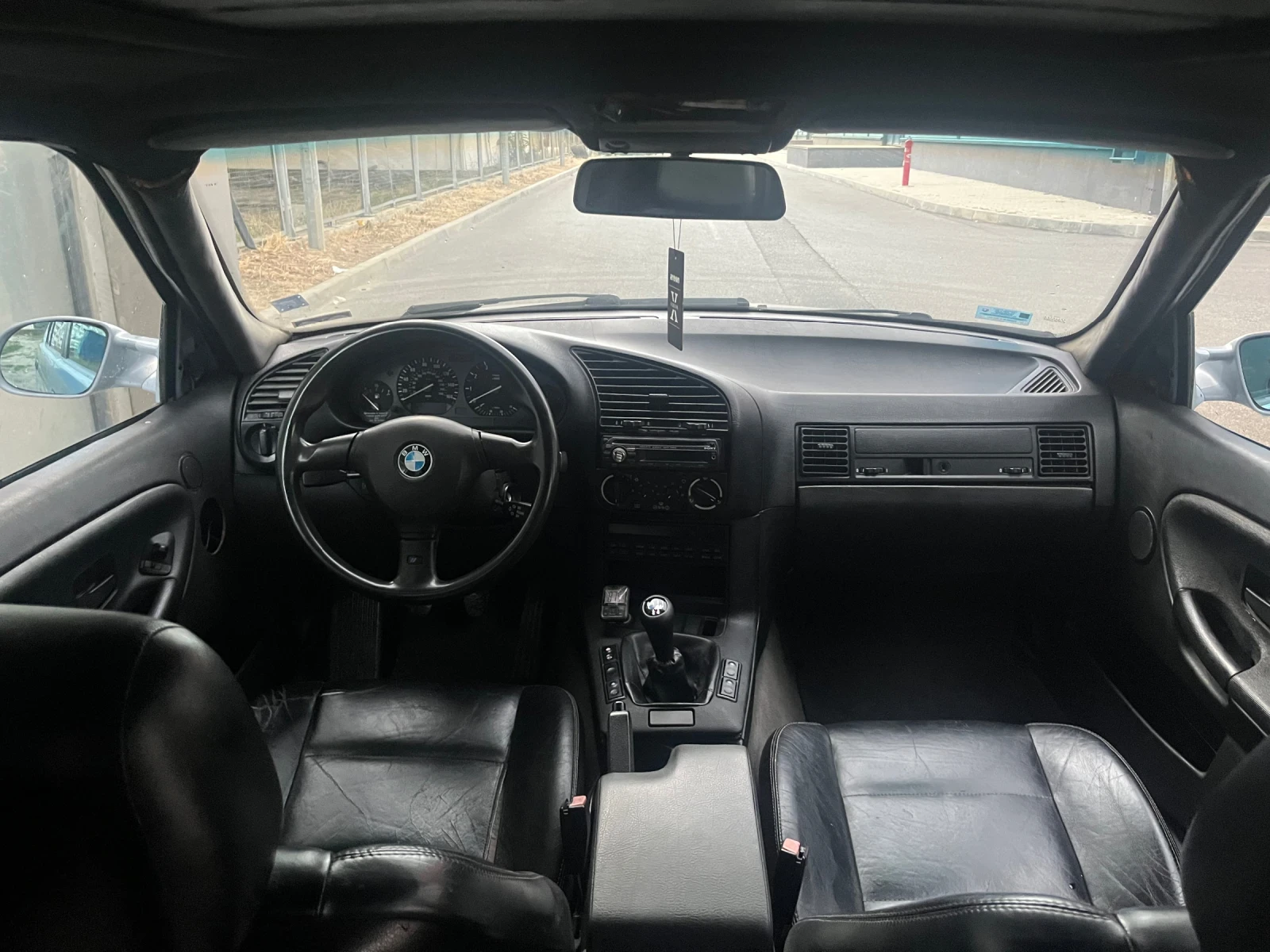 BMW 325  - изображение 9