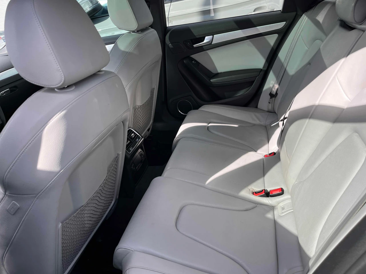 Audi A4 Allroad * АВТО КРЕДИТ* ЦЕНА ДО БГ * СЕРВИЗНА ИСТОРИЯ *  - изображение 9