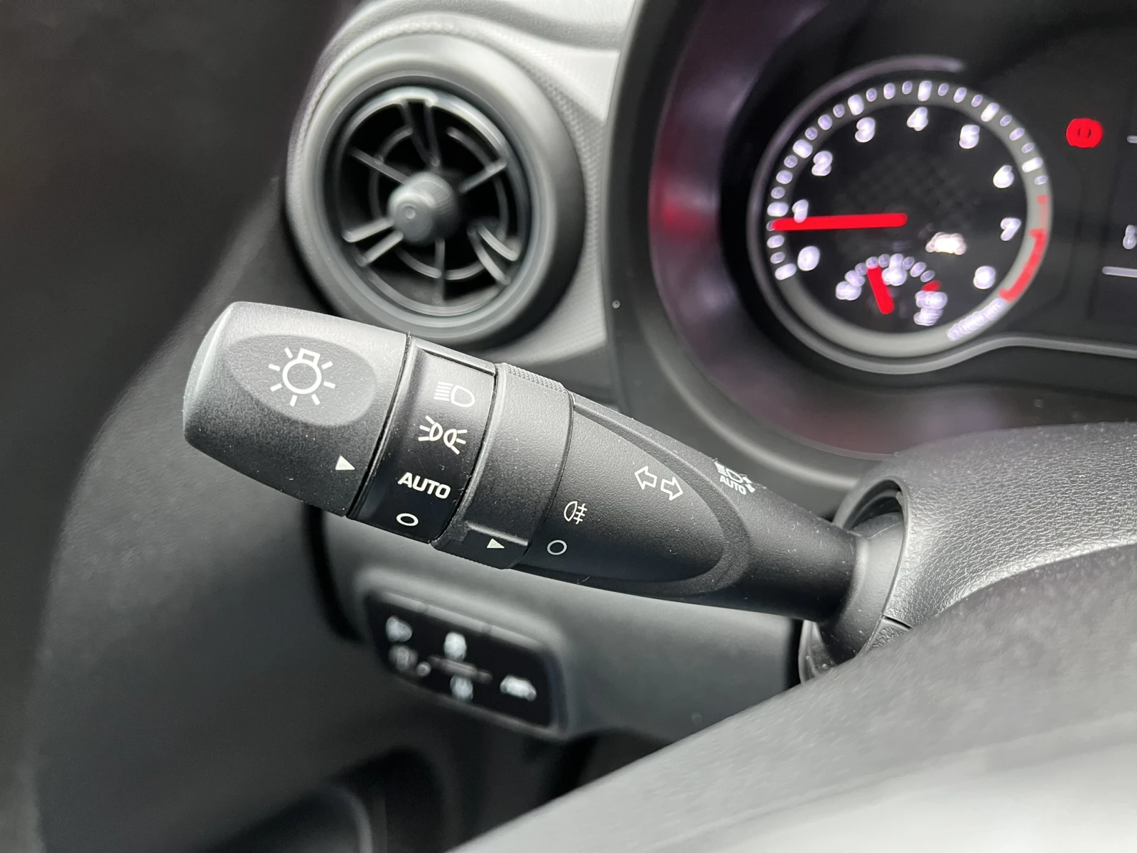 Hyundai I10 1.2 86 . 4  | Mobile.bg   11