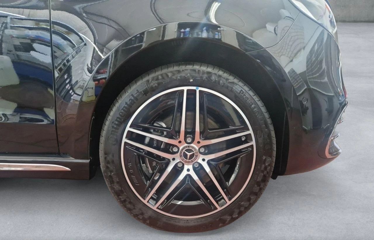 Mercedes-Benz V 300 d/AMG/4-MATIC/EXTRALONG/8-МЕСТЕН/360/DISTRONIC/ - изображение 7